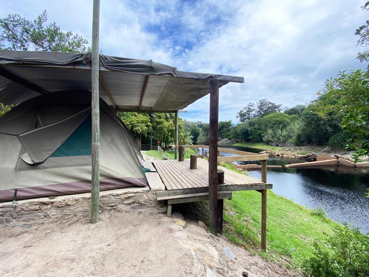 The Riverdeck Accommodation And Backpackers كنيسنا المظهر الخارجي الصورة