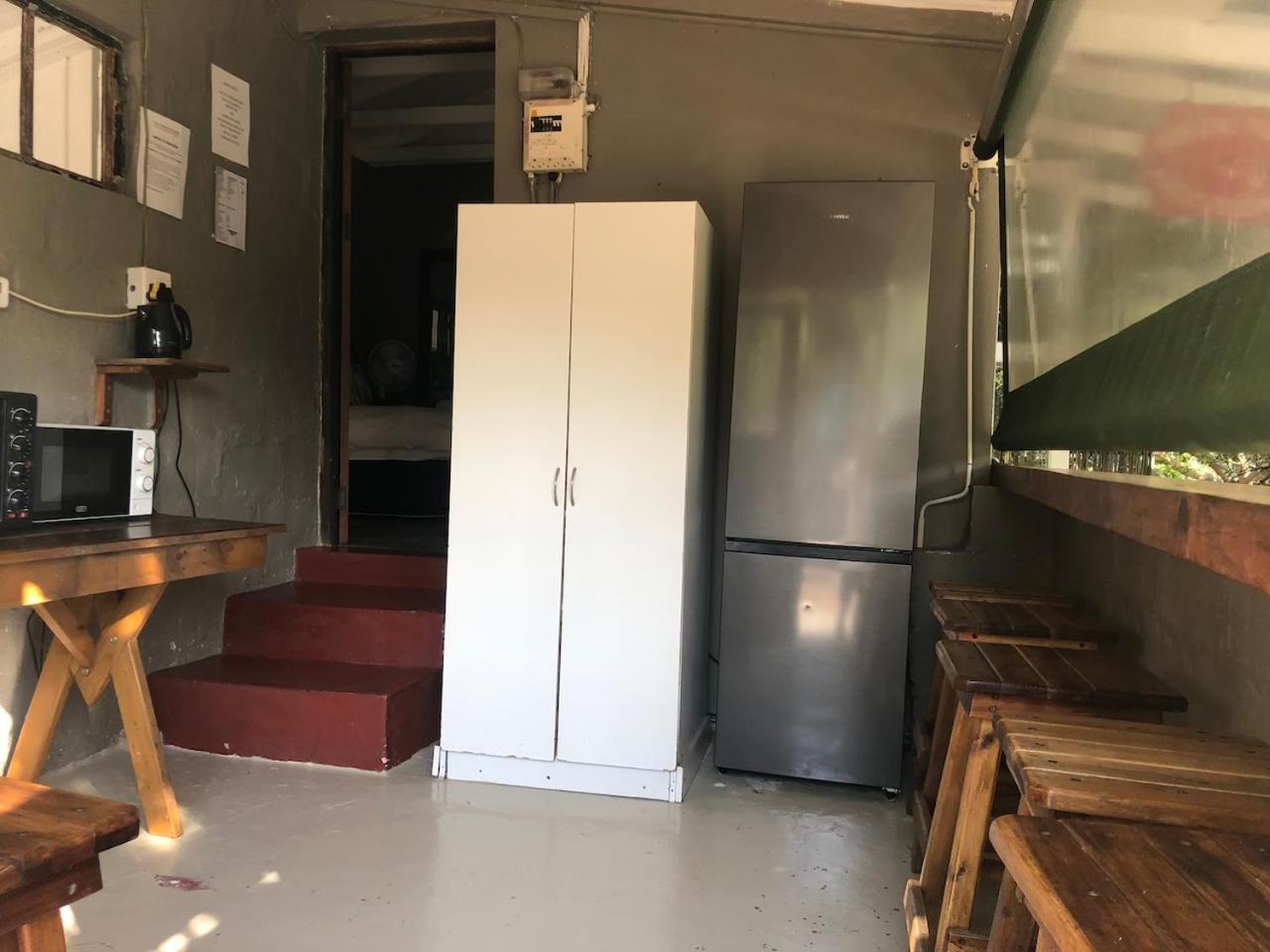 The Riverdeck Accommodation And Backpackers كنيسنا الغرفة الصورة